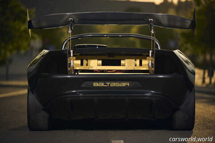 Este Monstruo De La Pista EV Pesa Menos Que Un Miata Y Se Carga Antes De Que Tu Café Esté Listo | Carscoops